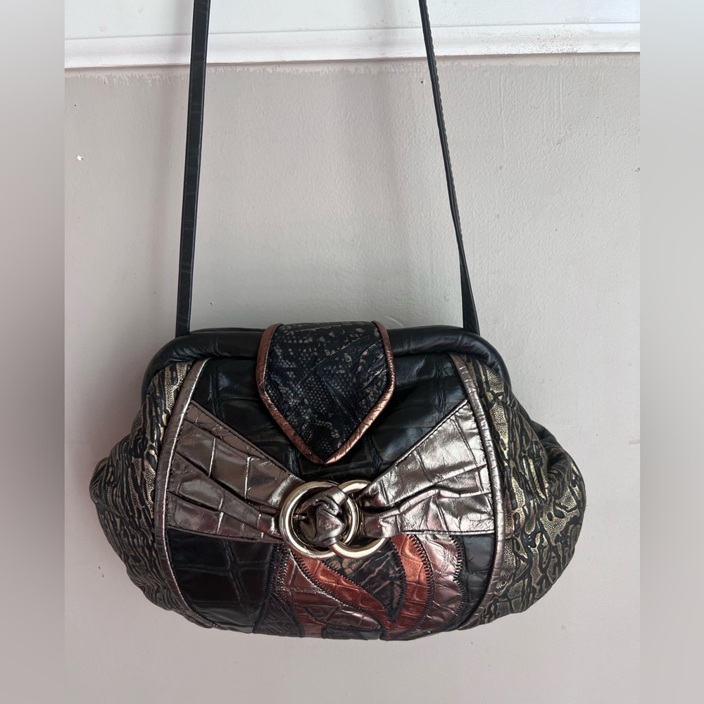 Elegant Black and Brown Women's Bag